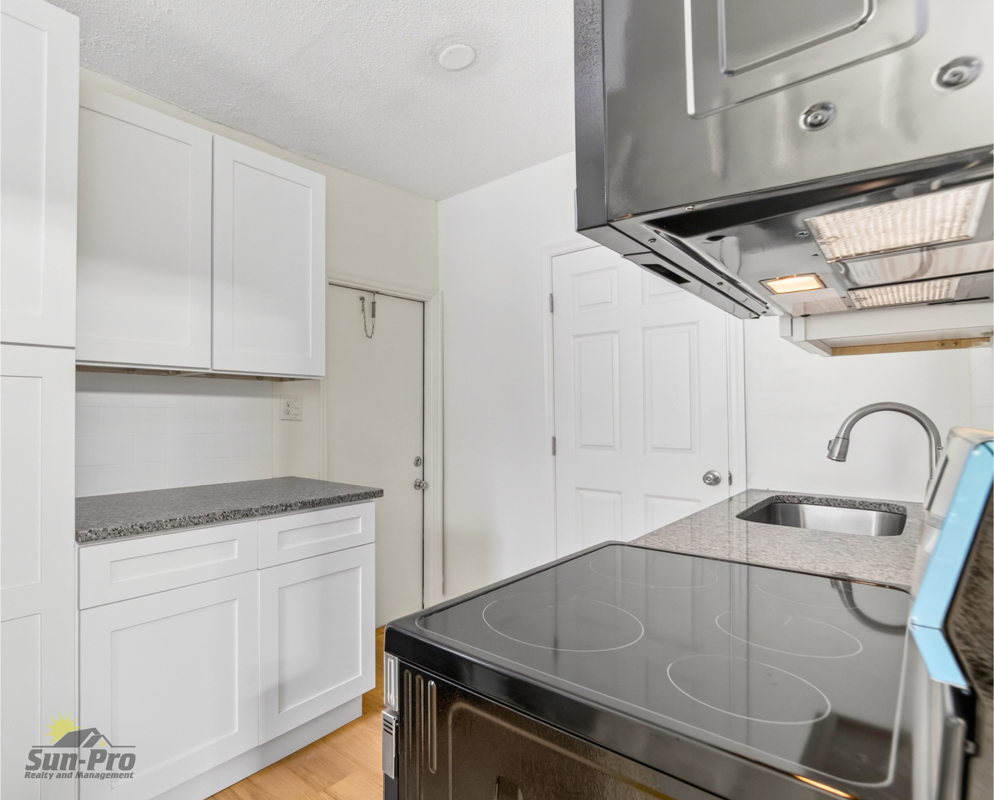 213 Live Oak Avenue