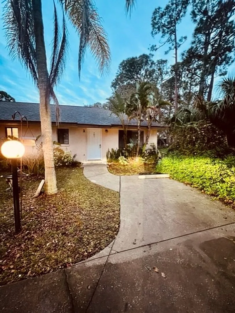 4955 Orange Boulevard - 106